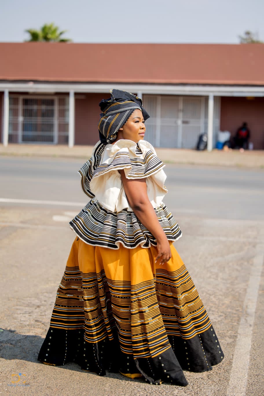 Thembela 4 piece women’s ensemble - Image 2