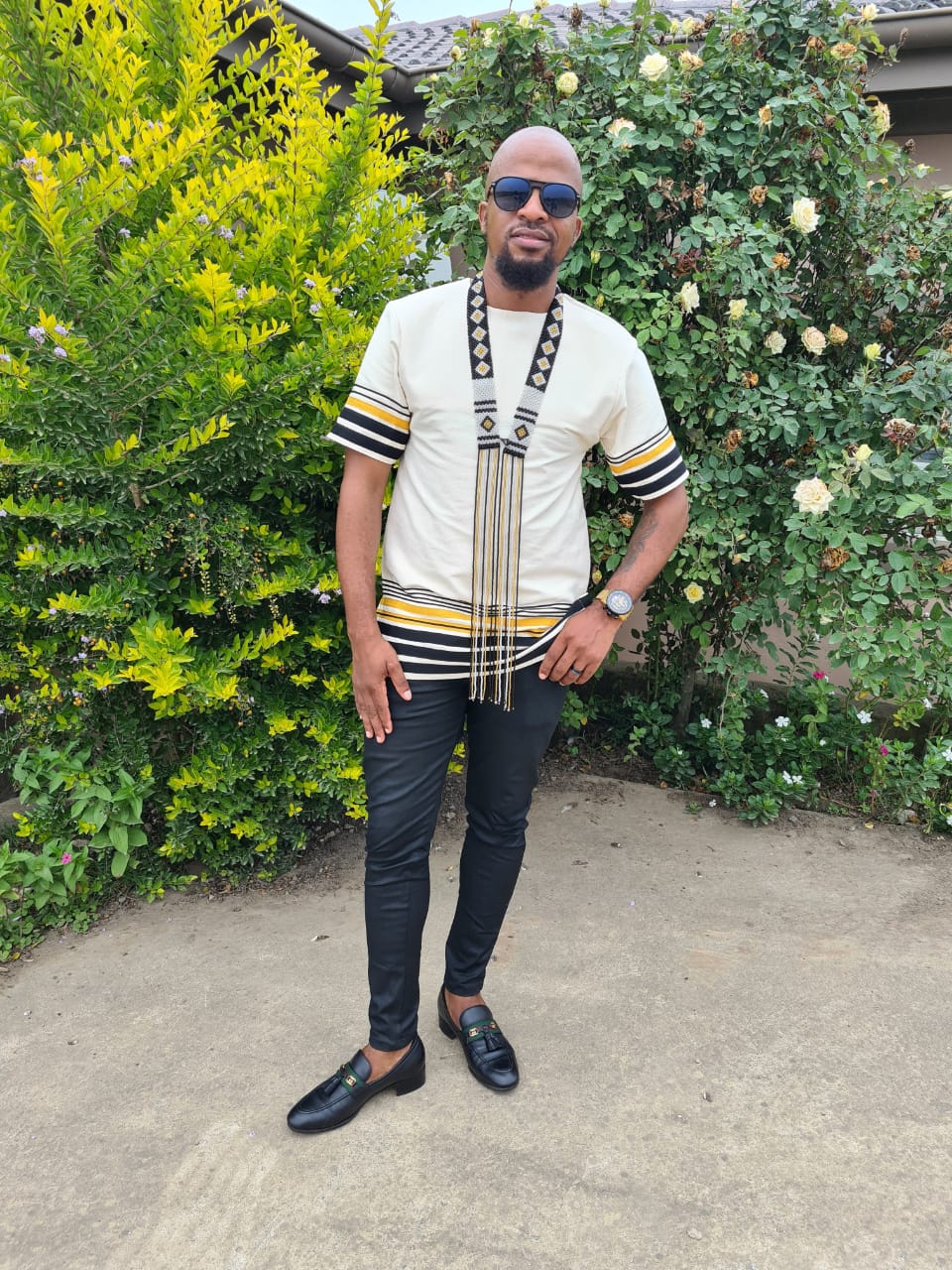 Cream,Black & mustard short sleeve shirt - Image 2